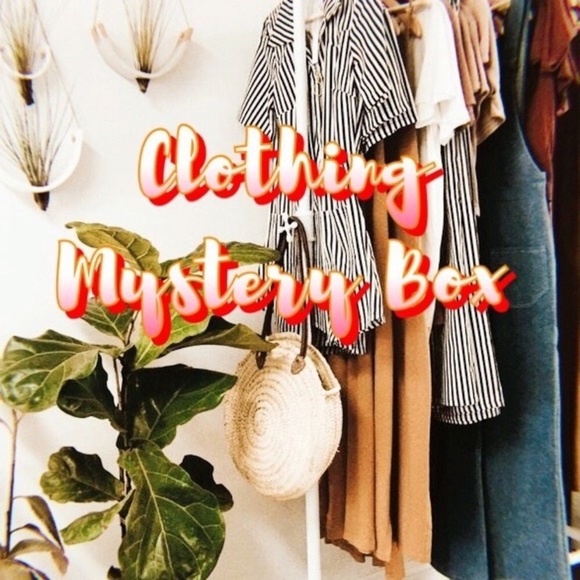 MYSTERY BUNDLES - Picture 4 of 4